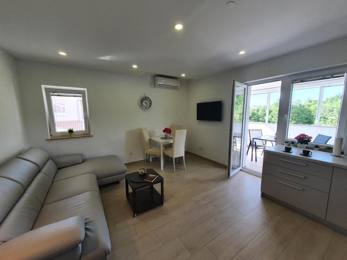 Apartmani Melanie Poreč Zewnętrze zdjęcie